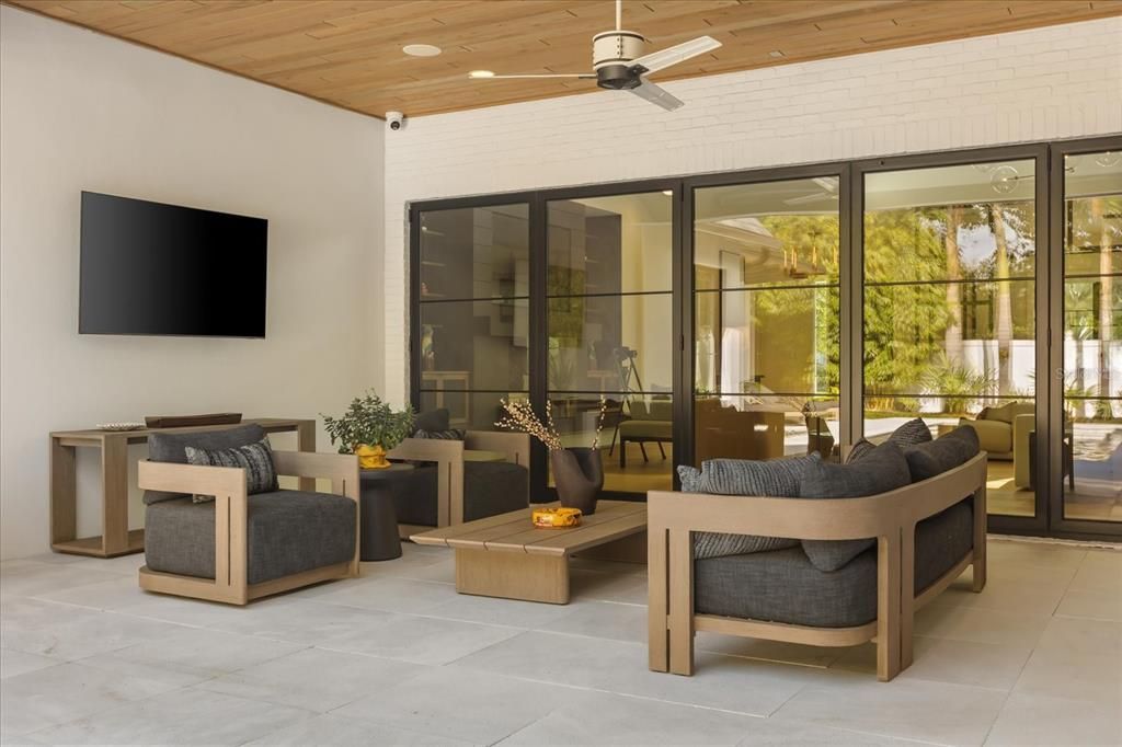 For Sale: $4,285,000 (4 beds, 5 baths, 4066 Square Feet)