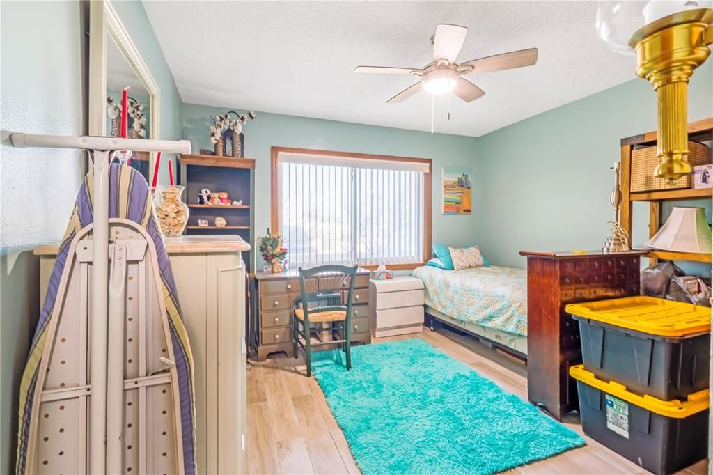 For Sale: $380,000 (2 beds, 2 baths, 1150 Square Feet)