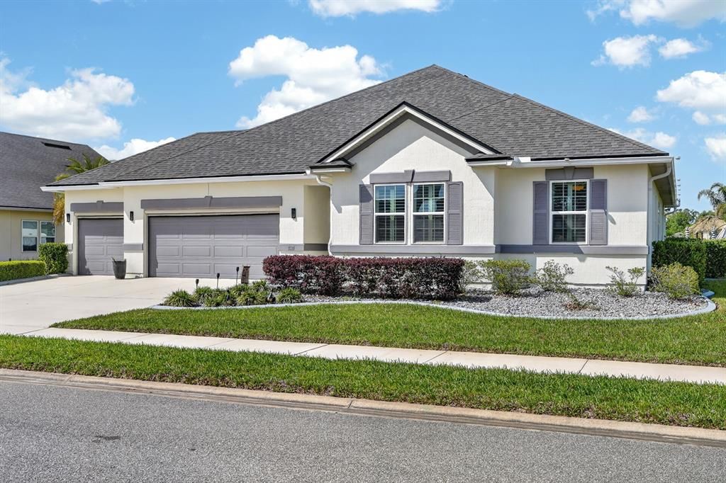 For Sale: $815,000 (4 beds, 3 baths, 2861 Square Feet)
