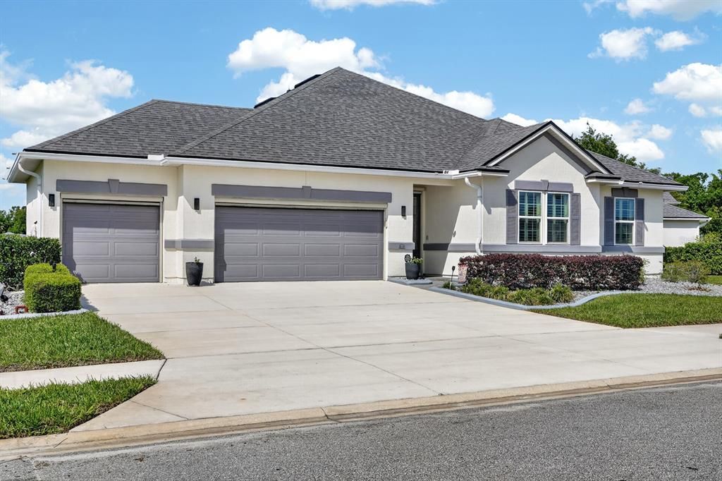For Sale: $815,000 (4 beds, 3 baths, 2861 Square Feet)