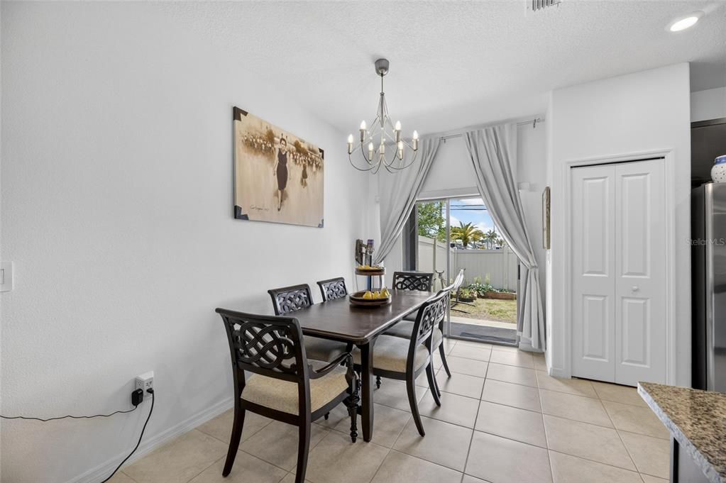 For Sale: $268,900 (3 beds, 2 baths, 1634 Square Feet)