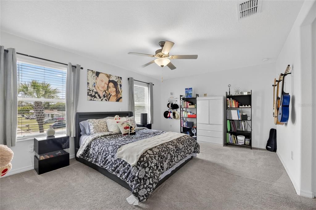 For Sale: $268,900 (3 beds, 2 baths, 1634 Square Feet)
