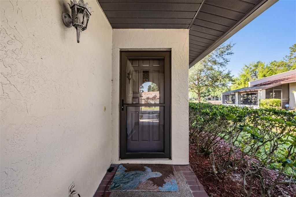 Active With Contract: $278,900 (2 beds, 2 baths, 1422 Square Feet)
