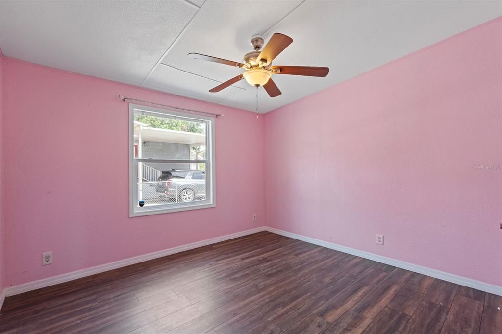 For Sale: $214,999 (3 beds, 2 baths, 1404 Square Feet)