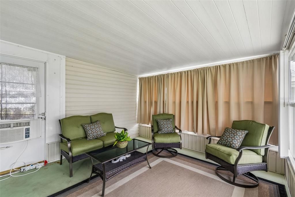For Sale: $169,900 (3 beds, 2 baths, 1248 Square Feet)