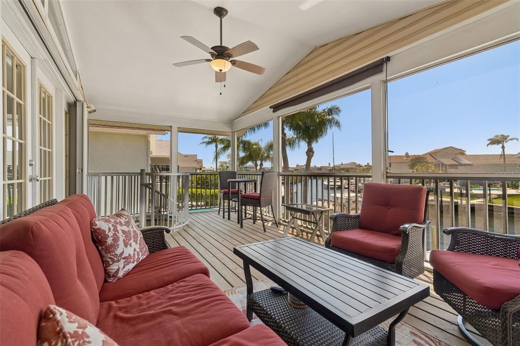En Venta: $759,900 (3 camas, 3 baños, 2020 Pies cuadrados)