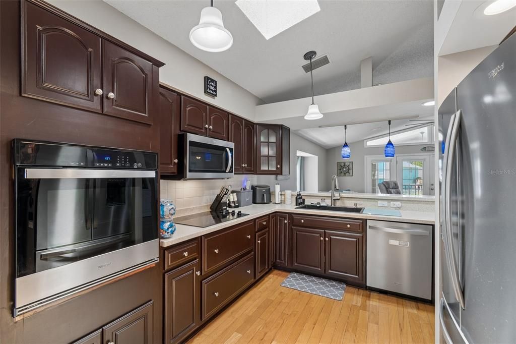 En Venta: $759,900 (3 camas, 3 baños, 2020 Pies cuadrados)