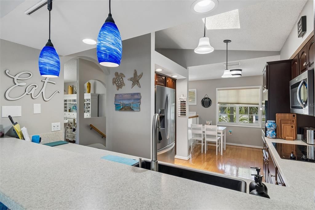 En Venta: $759,900 (3 camas, 3 baños, 2020 Pies cuadrados)