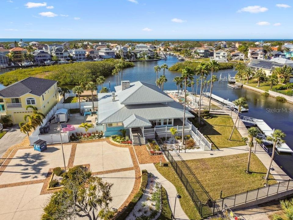 En Venta: $759,900 (3 camas, 3 baños, 2020 Pies cuadrados)