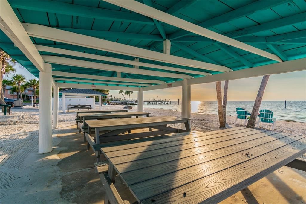 En Venta: $759,900 (3 camas, 3 baños, 2020 Pies cuadrados)