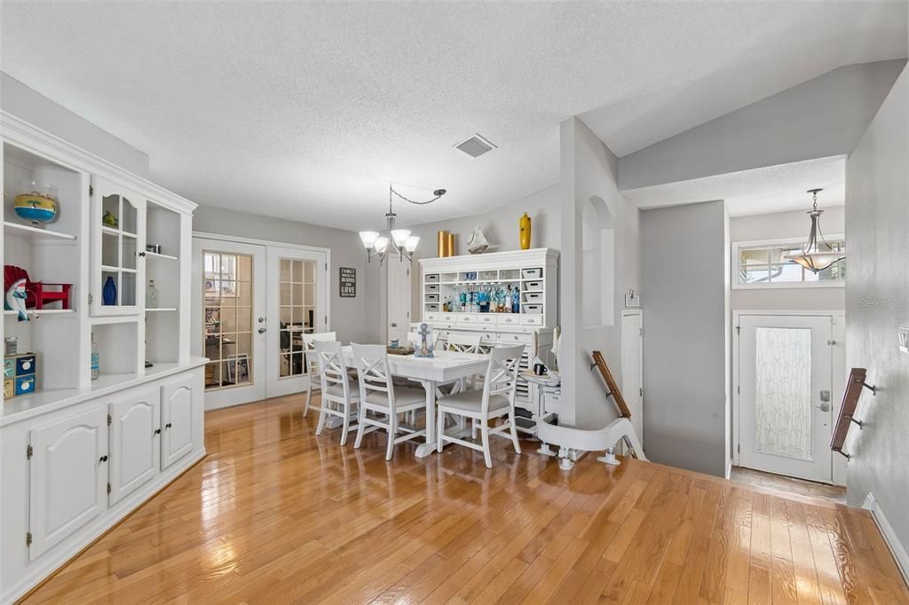 En Venta: $759,900 (3 camas, 3 baños, 2020 Pies cuadrados)