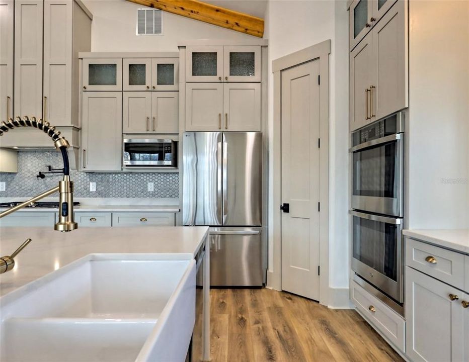 For Sale: $2,395,000 (4 beds, 4 baths, 4598 Square Feet)