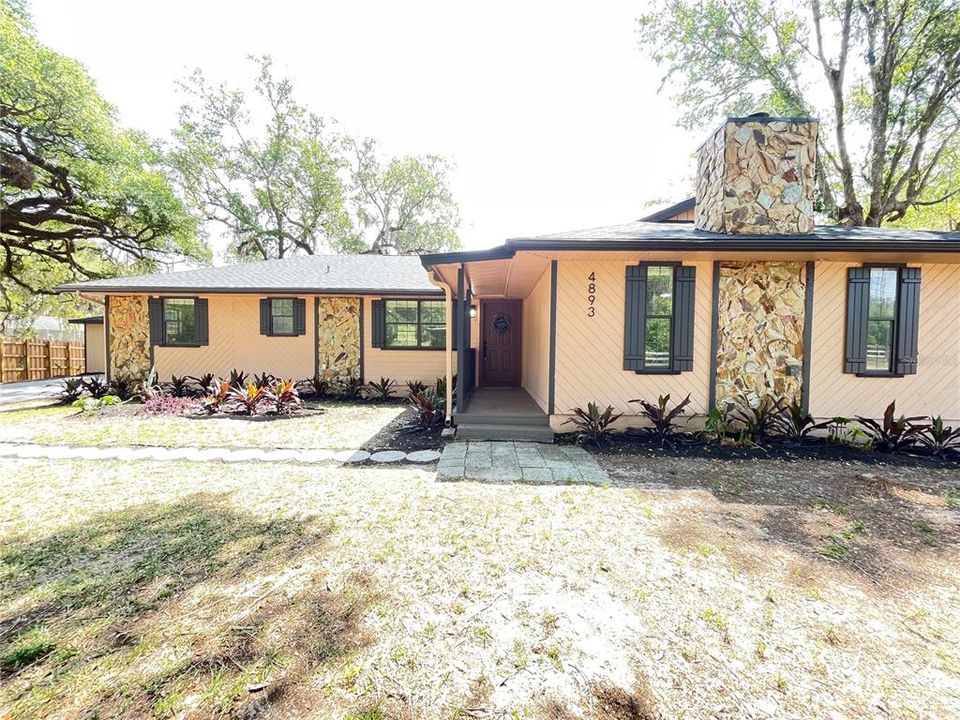 На продажу: $369,900 (3 спален, 2 ванн, 1802 Квадратных фут)