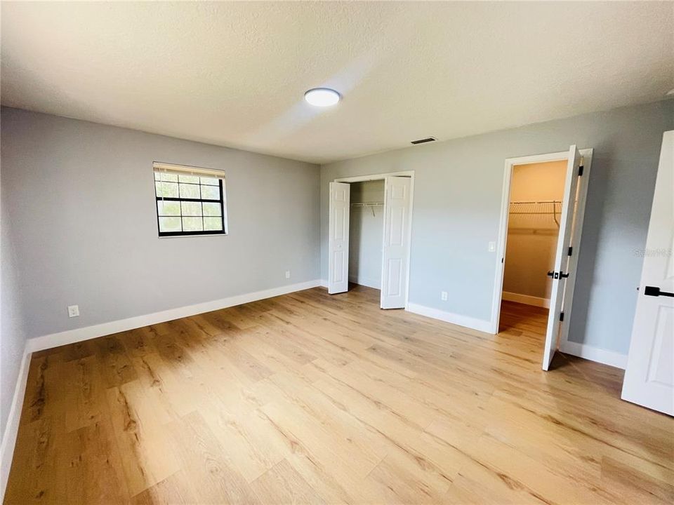 На продажу: $369,900 (3 спален, 2 ванн, 1802 Квадратных фут)