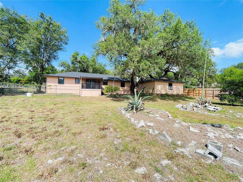 На продажу: $369,900 (3 спален, 2 ванн, 1802 Квадратных фут)