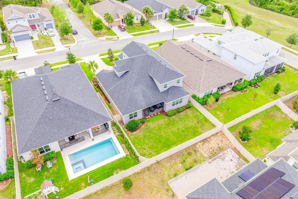 Activo con contrato: $614,999 (5 camas, 4 baños, 3403 Pies cuadrados)
