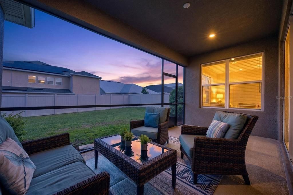 Activo con contrato: $614,999 (5 camas, 4 baños, 3403 Pies cuadrados)