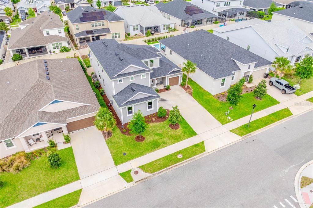 Activo con contrato: $614,999 (5 camas, 4 baños, 3403 Pies cuadrados)