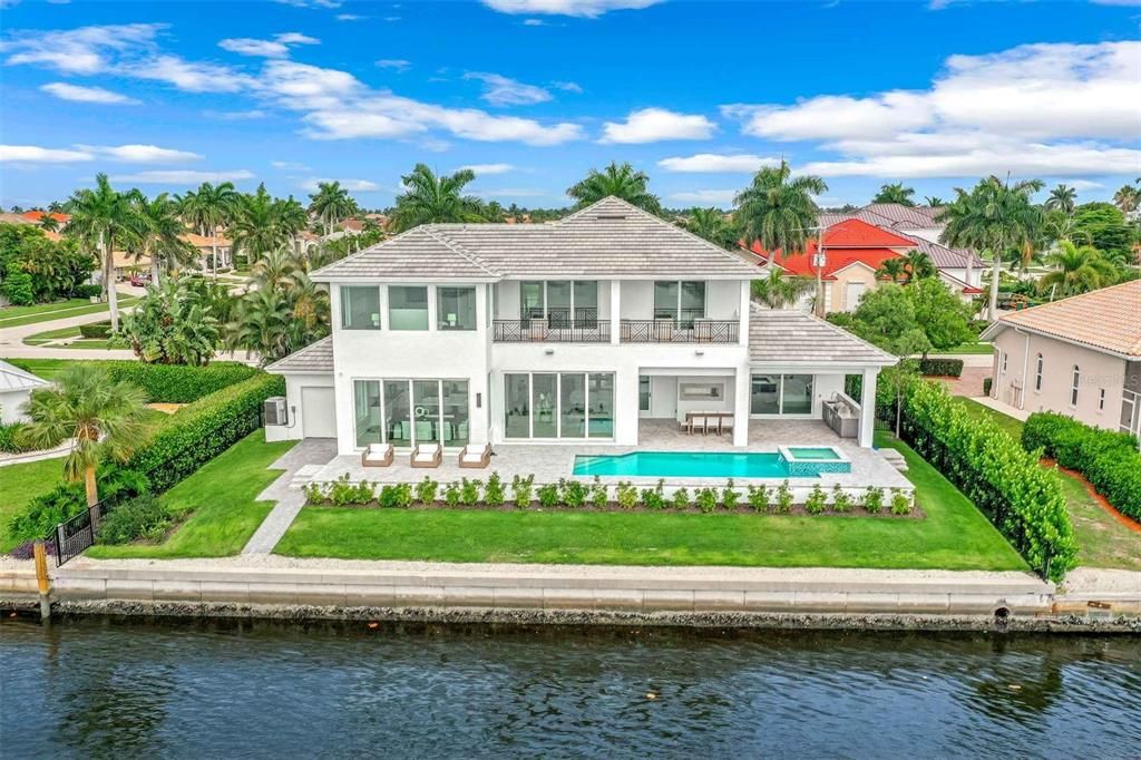 For Sale: $730,000 (4 beds, 4 baths, 4009 Square Feet)