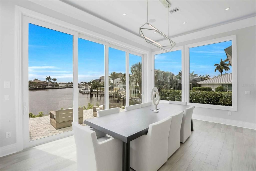 For Sale: $730,000 (4 beds, 4 baths, 4009 Square Feet)