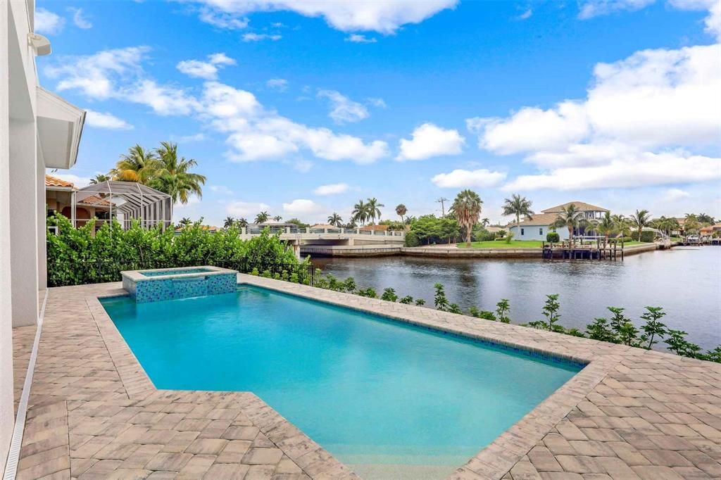 For Sale: $730,000 (4 beds, 4 baths, 4009 Square Feet)