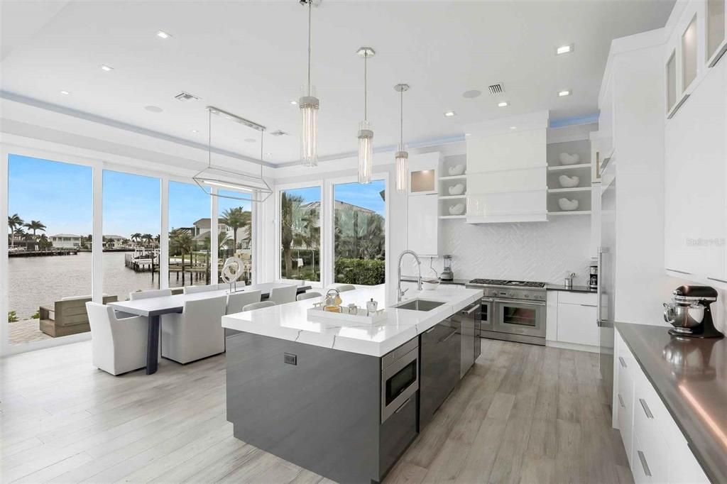 For Sale: $730,000 (4 beds, 4 baths, 4009 Square Feet)