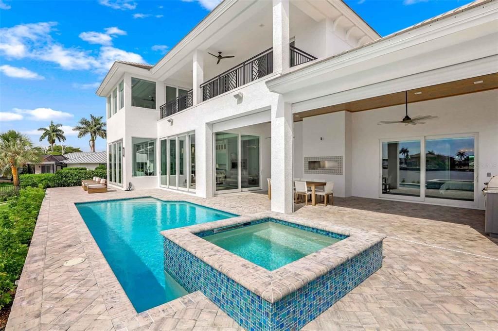 For Sale: $730,000 (4 beds, 4 baths, 4009 Square Feet)
