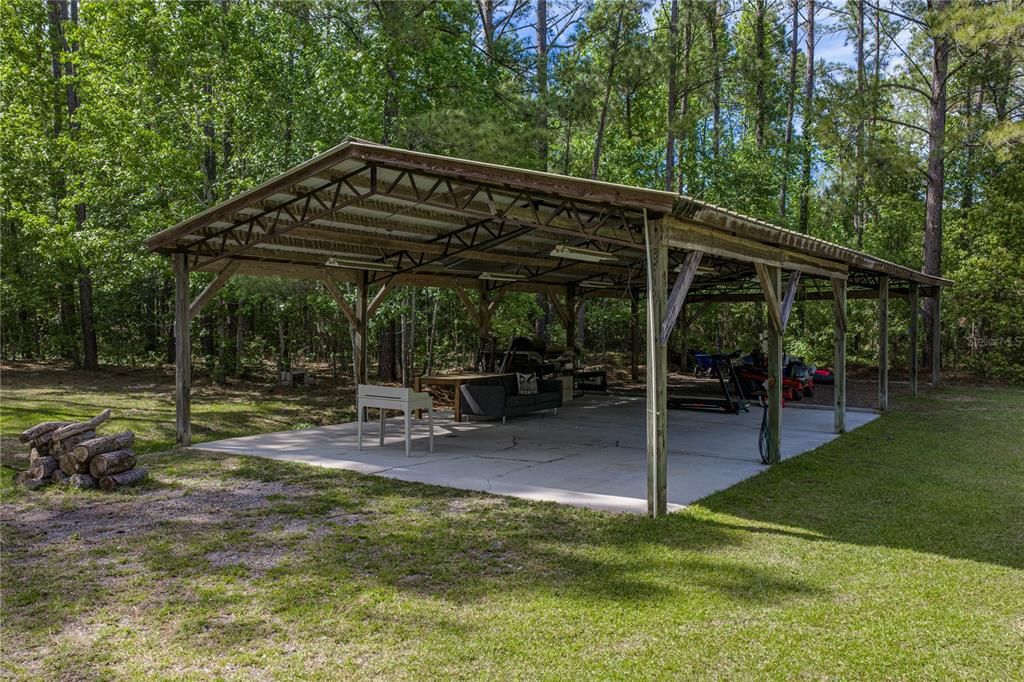 На продажу: $614,900 (3 спален, 2 ванн, 2100 Квадратных фут)
