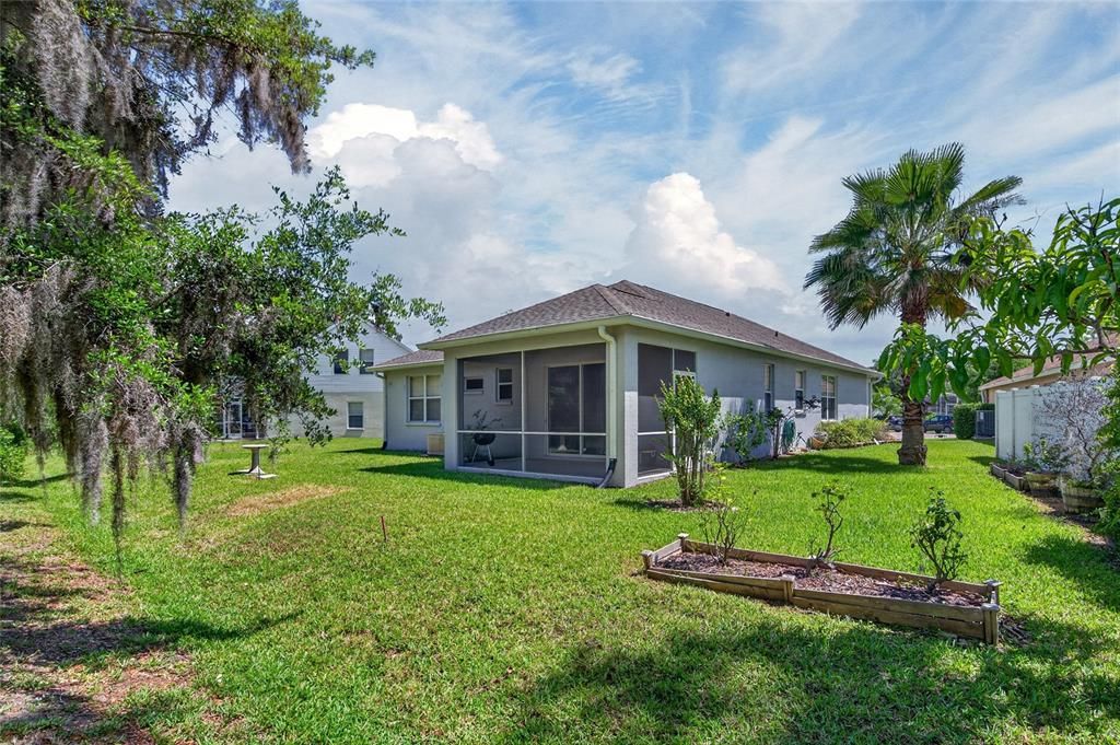Activo con contrato: $389,900 (3 camas, 2 baños, 1736 Pies cuadrados)