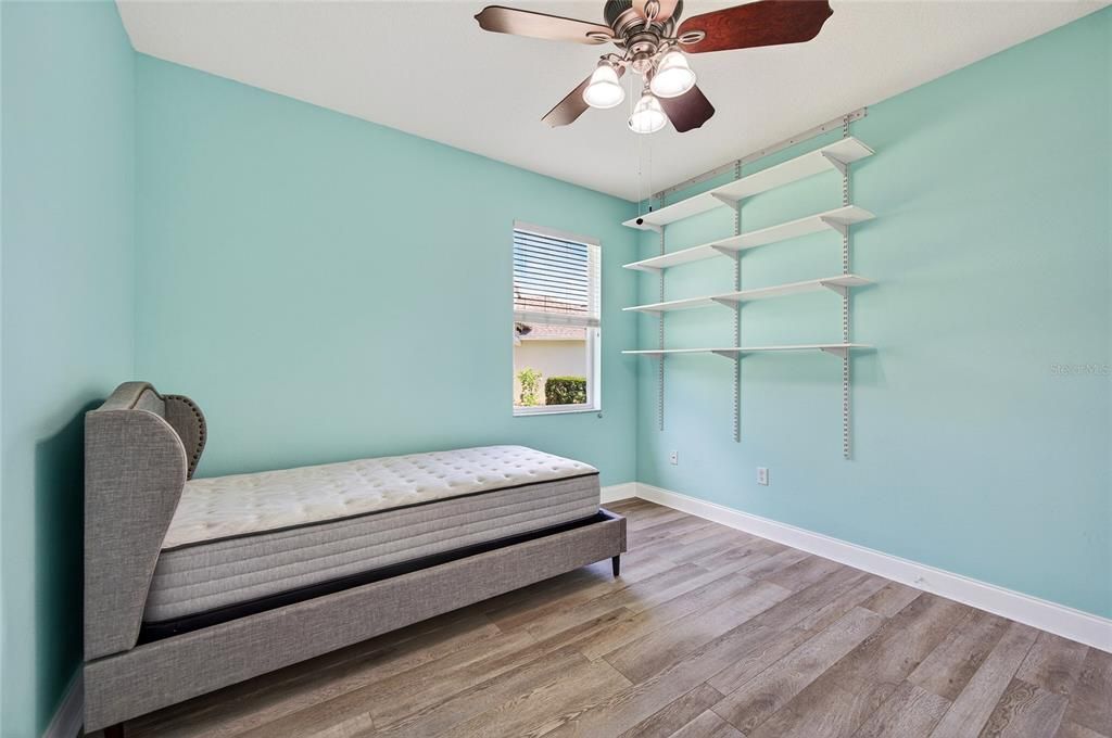 Activo con contrato: $389,900 (3 camas, 2 baños, 1736 Pies cuadrados)