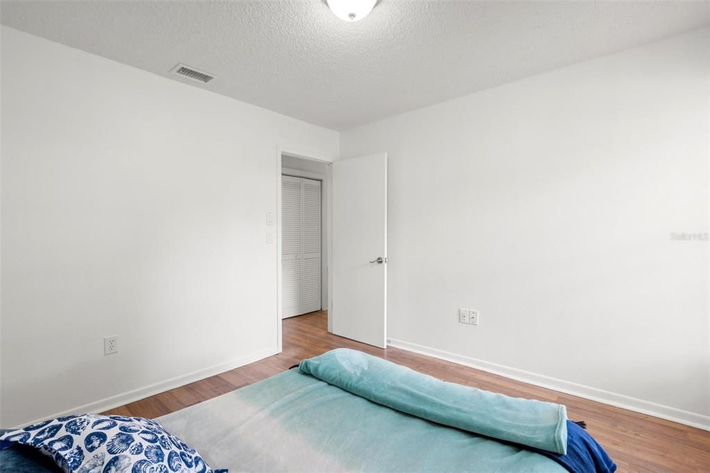 En Venta: $237,500 (2 camas, 2 baños, 1200 Pies cuadrados)