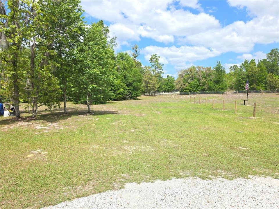 For Sale: $295,000 (3 beds, 2 baths, 1080 Square Feet)
