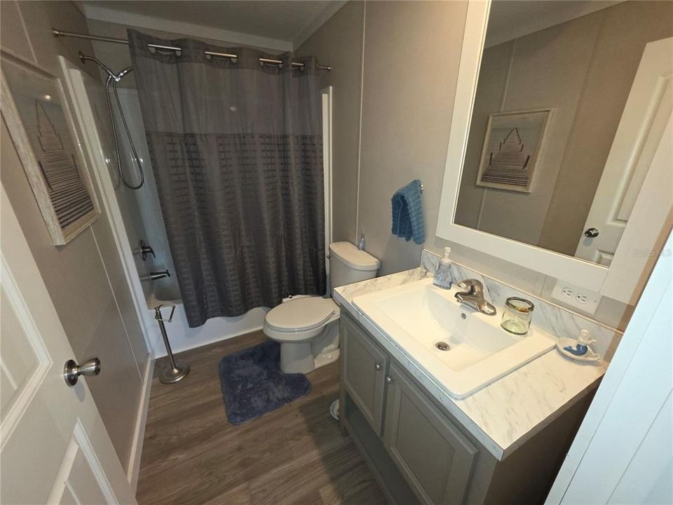 For Sale: $295,000 (3 beds, 2 baths, 1080 Square Feet)