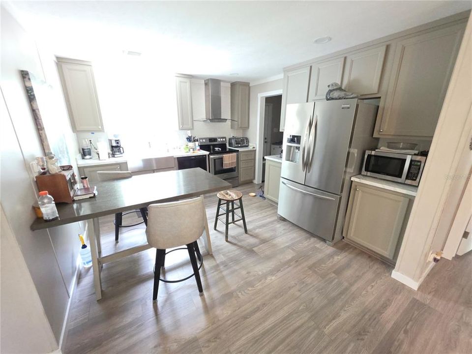 For Sale: $295,000 (3 beds, 2 baths, 1080 Square Feet)
