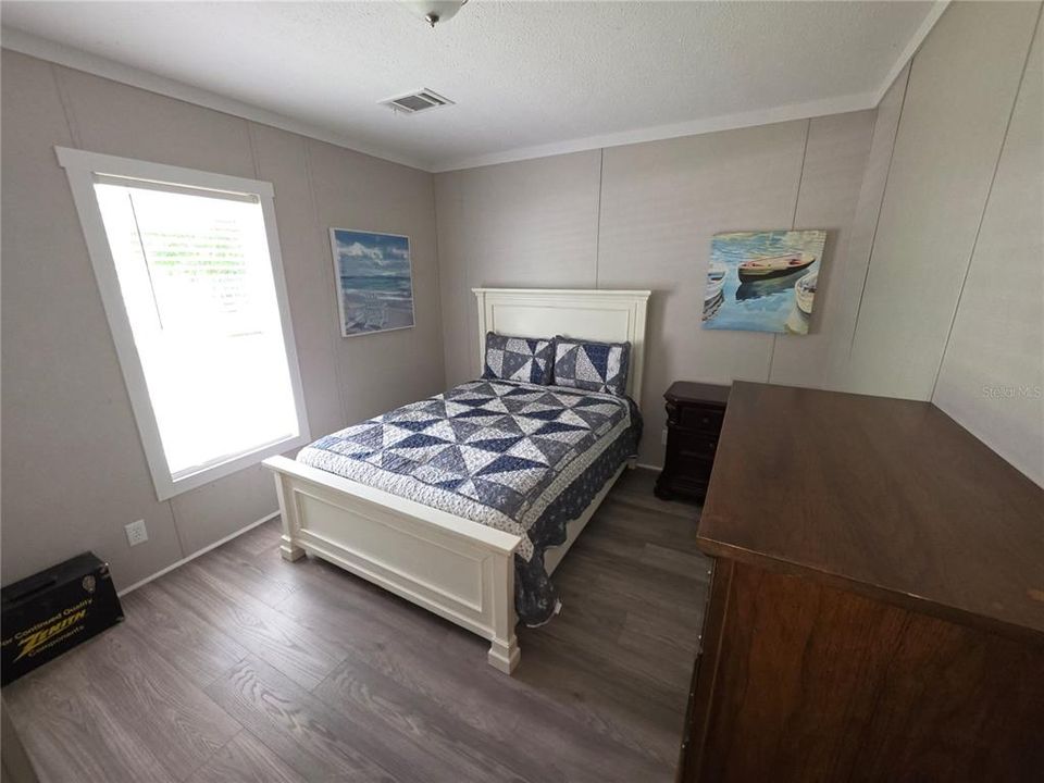 For Sale: $295,000 (3 beds, 2 baths, 1080 Square Feet)
