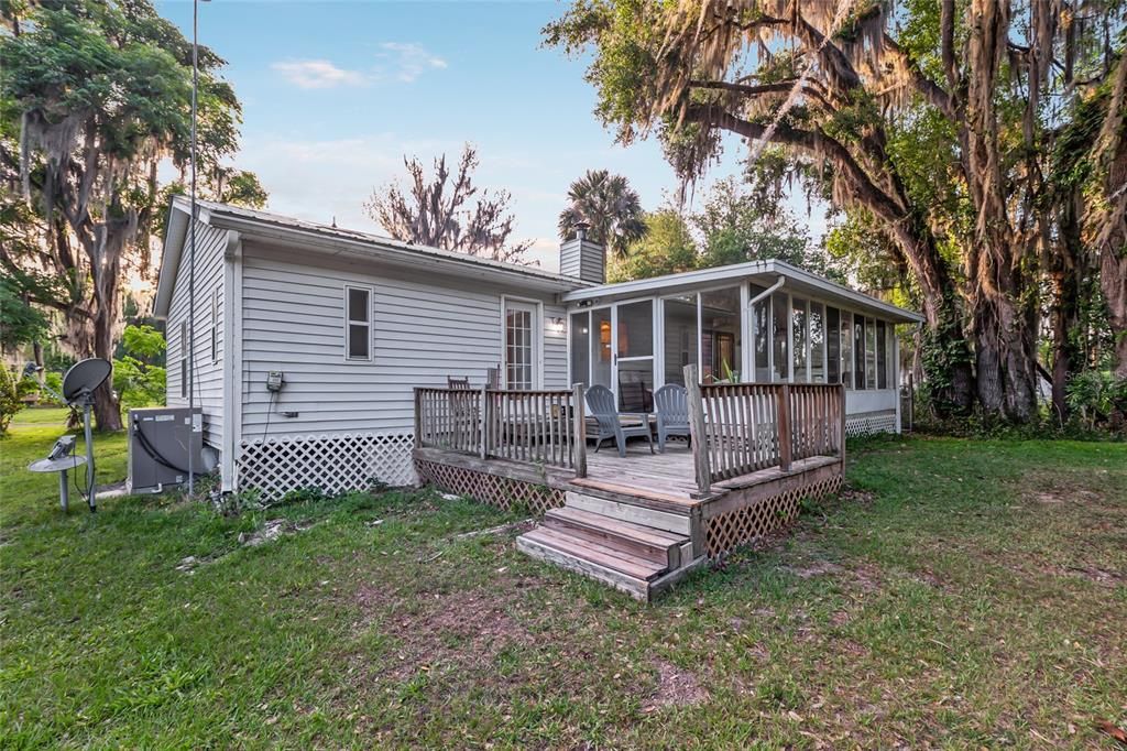 For Sale: $298,000 (3 beds, 2 baths, 1752 Square Feet)