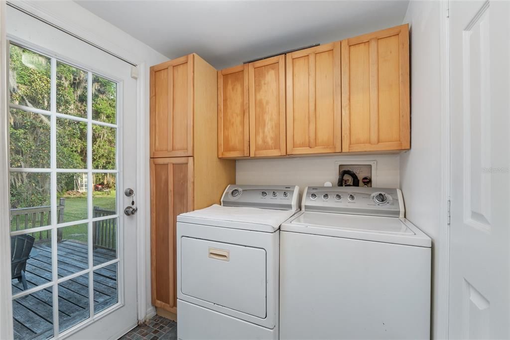 For Sale: $298,000 (3 beds, 2 baths, 1752 Square Feet)