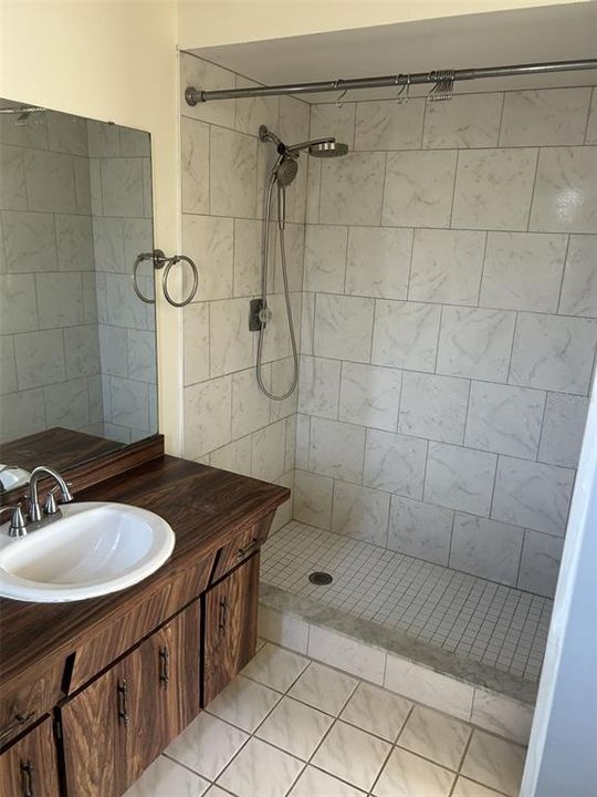 En Renta: $2,650 (3 camas, 2 baños, 1898 Pies cuadrados)