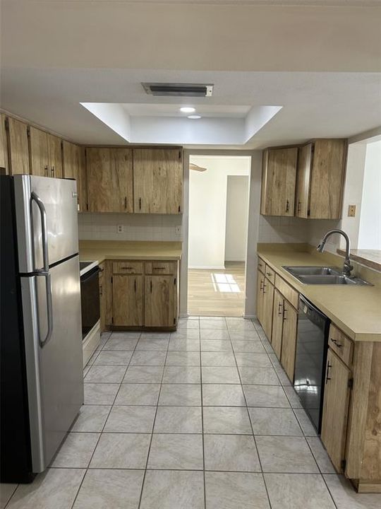 En Renta: $2,650 (3 camas, 2 baños, 1898 Pies cuadrados)