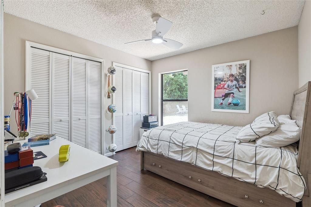 Activo con contrato: $385,000 (3 camas, 2 baños, 1908 Pies cuadrados)