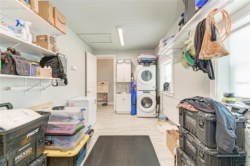 En Venta: $550,000 (1 camas, 1 baños, 1000 Pies cuadrados)