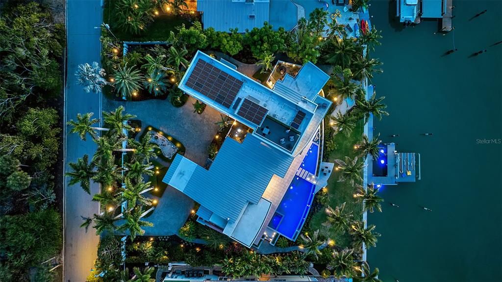 En Venta: $8,985,000 (4 camas, 5 baños, 6186 Pies cuadrados)