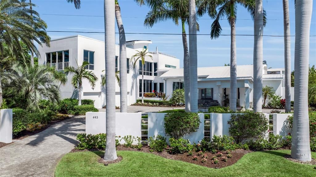 En Venta: $8,985,000 (4 camas, 5 baños, 6186 Pies cuadrados)