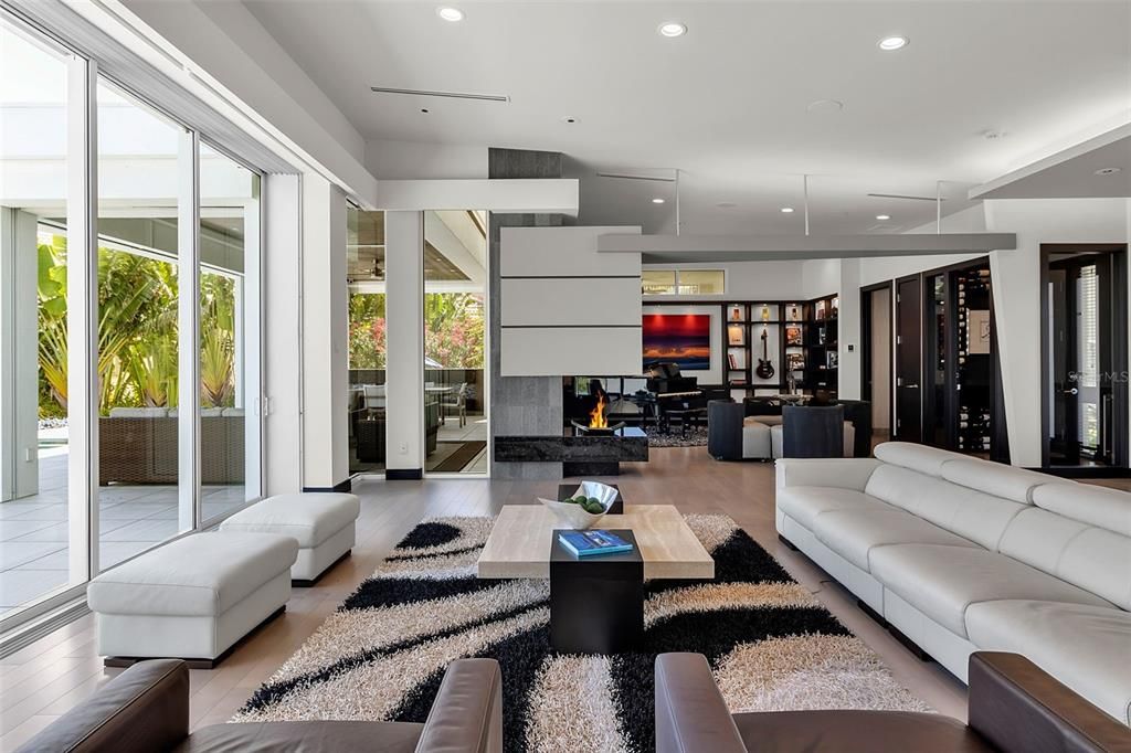 En Venta: $8,985,000 (4 camas, 5 baños, 6186 Pies cuadrados)
