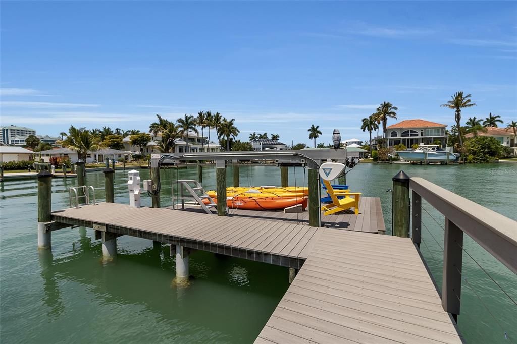 En Venta: $8,985,000 (4 camas, 5 baños, 6186 Pies cuadrados)