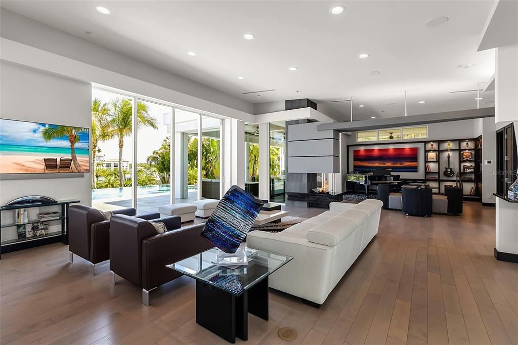 En Venta: $8,985,000 (4 camas, 5 baños, 6186 Pies cuadrados)