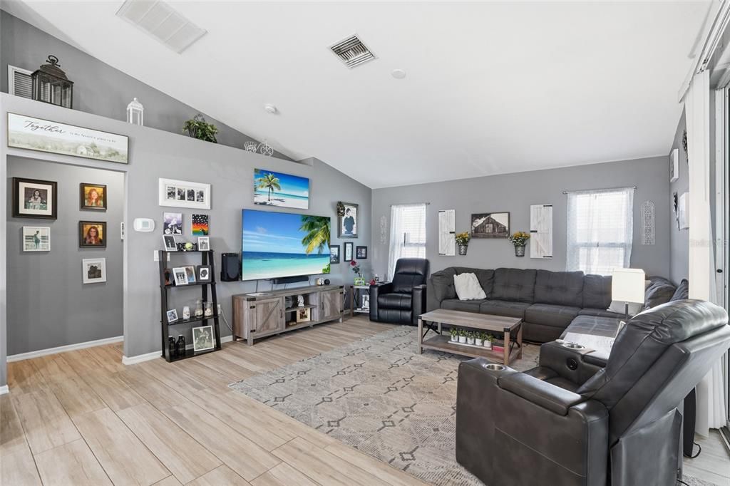 Active With Contract: $399,000 (4 beds, 2 baths, 2048 Square Feet)