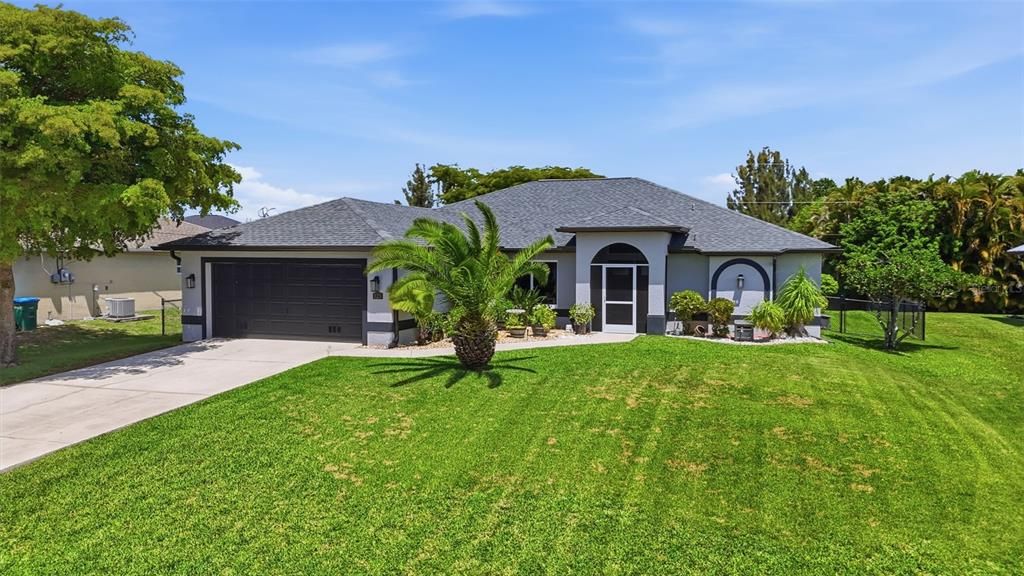 Active With Contract: $399,000 (4 beds, 2 baths, 2048 Square Feet)