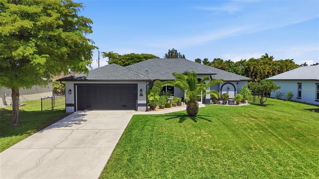 Active With Contract: $399,000 (4 beds, 2 baths, 2048 Square Feet)