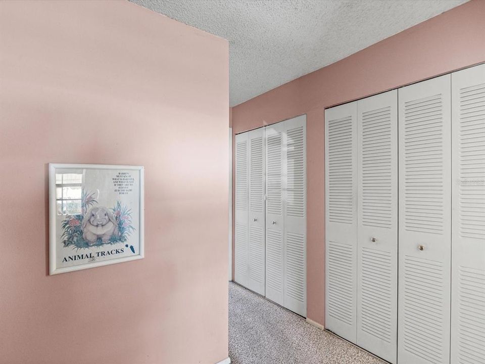 Active With Contract: $383,000 (3 beds, 2 baths, 1266 Square Feet)